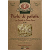 Eine 500-g-Schachtel Rustichella d'Abruzzo S.p.A. Perle di Patate kleine Gnocchi, die durch ein Klarsichtfenster auf der Vorderseite sichtbar ist.