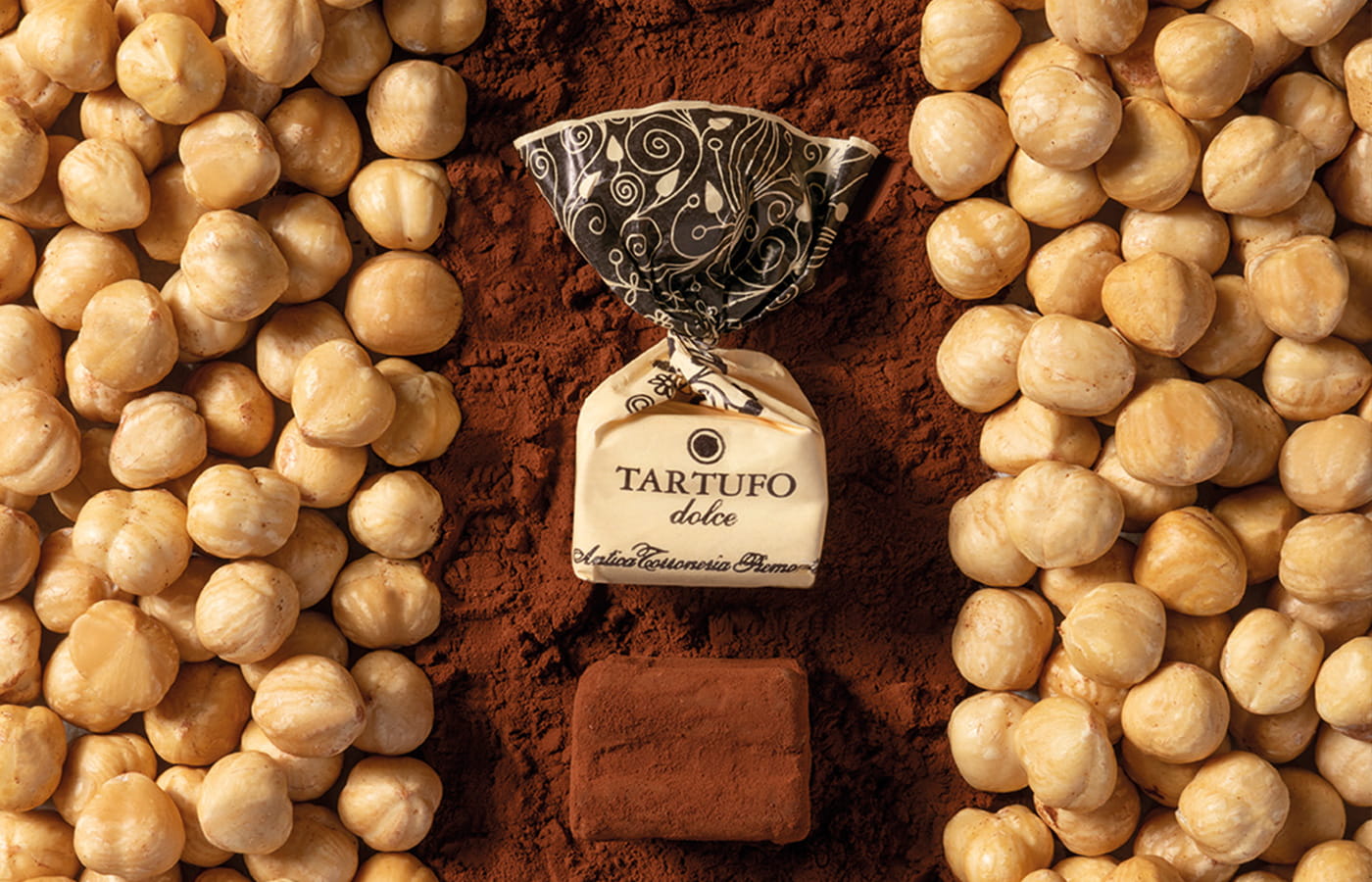 Tartufo Dolce mit Haselnüssen