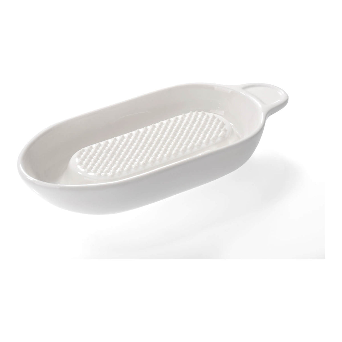 Die GEFU Ingwer- & Obstreibe Fruttare von Gefu, eine weiße Keramik-Ingwerreibe mit Griff, wird vor einem schlichten weißen Hintergrund präsentiert.