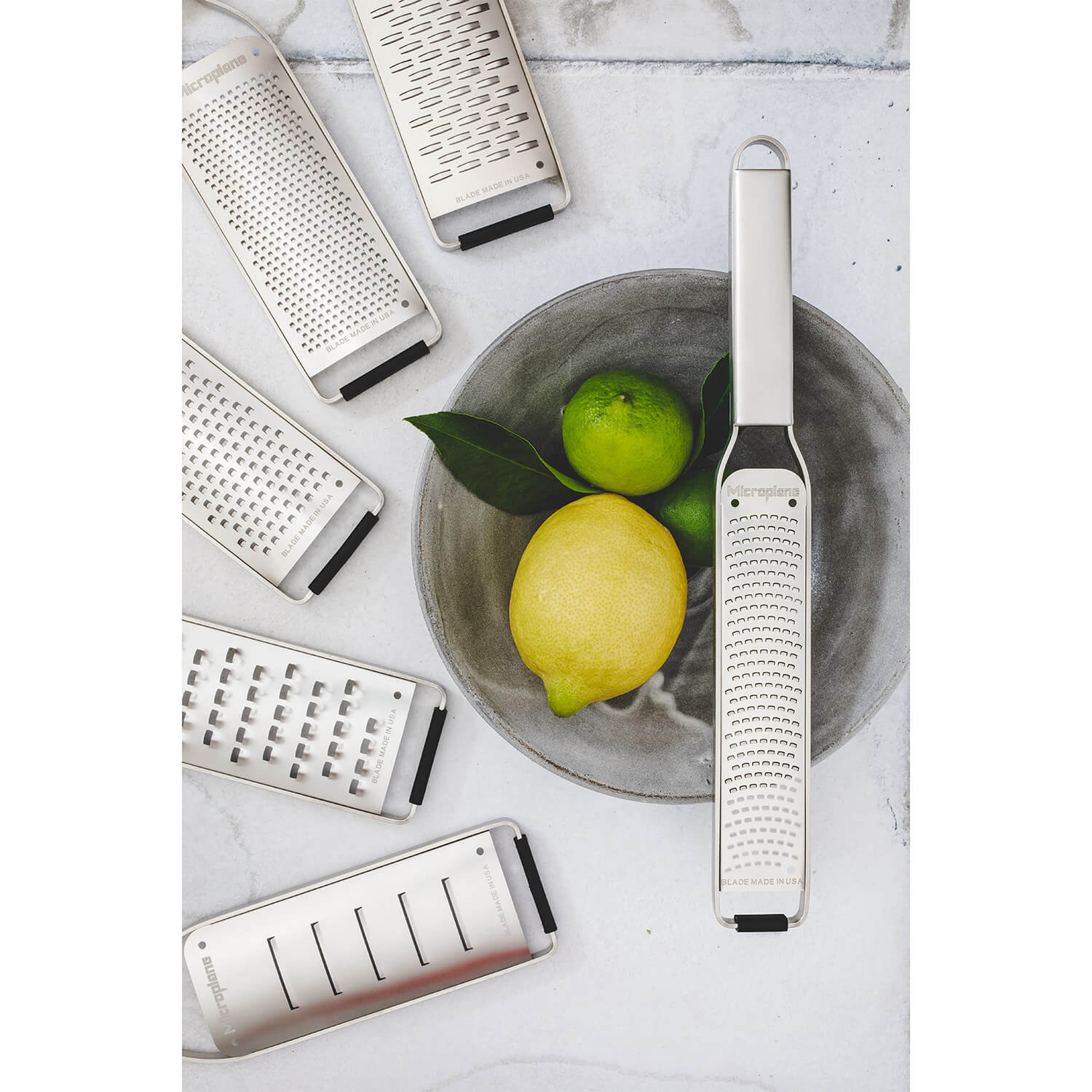 Farberware Edelstahl-Reibe Mit Behälter – Grob & Fein, Rutschfester Boden, Spülmaschinenfest, Ideal Für Käse, Gemüse & Mehr